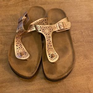 Size 9 Arizona sandals